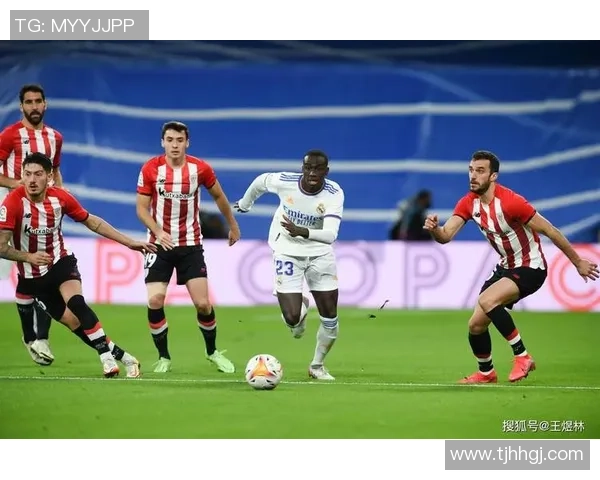 巴伦西亚主场迎战埃瓦尔争夺西甲积分榜关键战役