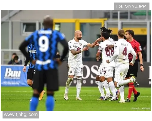 班菲尔德迎战罗萨全力争胜双方球员状态分析与比赛前瞻